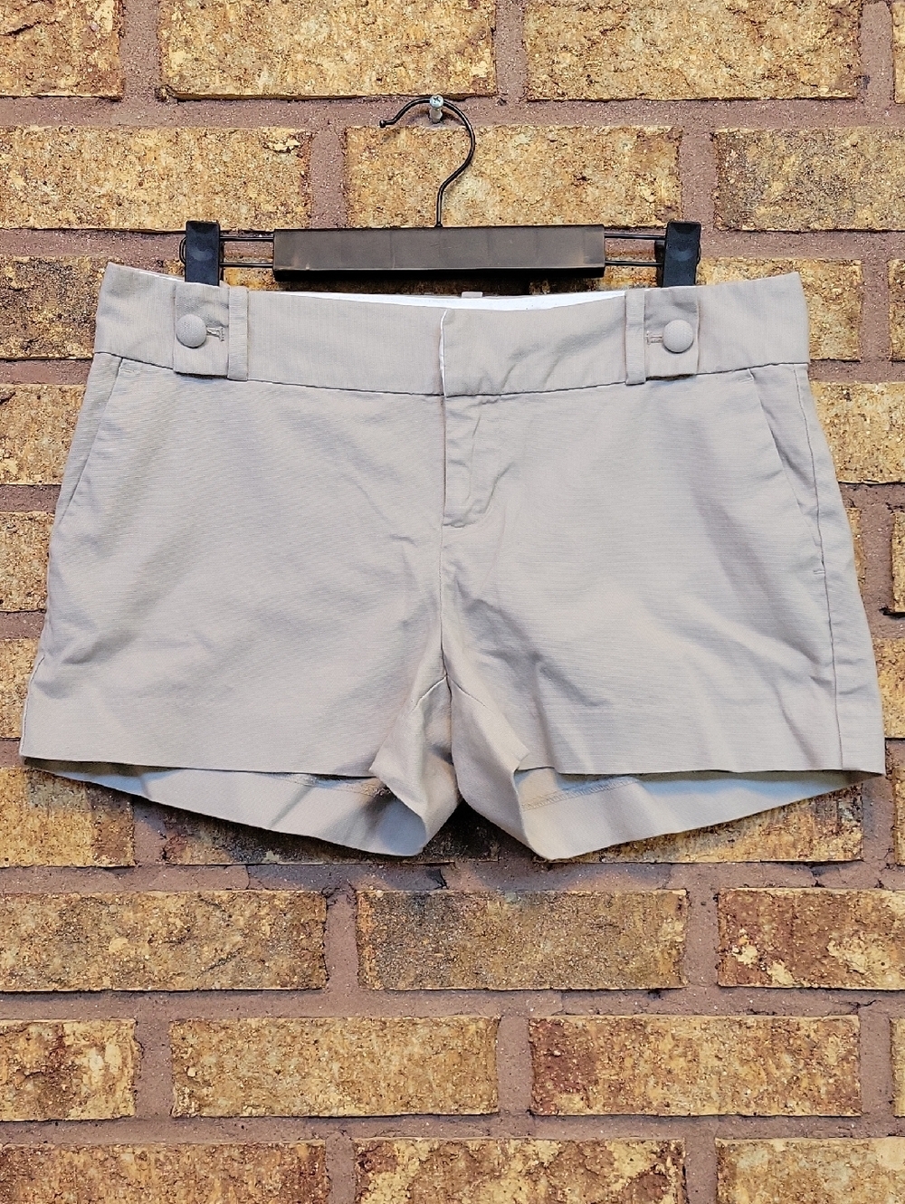 Banana Republic Ryan Fit Cotton Stretch Beige Casual Shorts Size 4